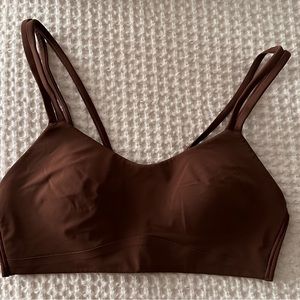 Lululemon sports bra size 4